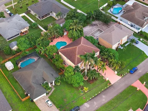 565 Sw Halden Avenue Port Saint Lucie FL 34953