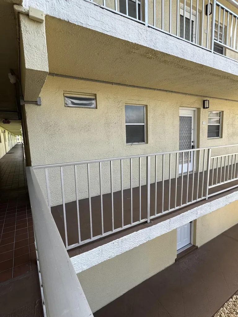 2515 Ne 1st Court Boynton Beach FL 33435
