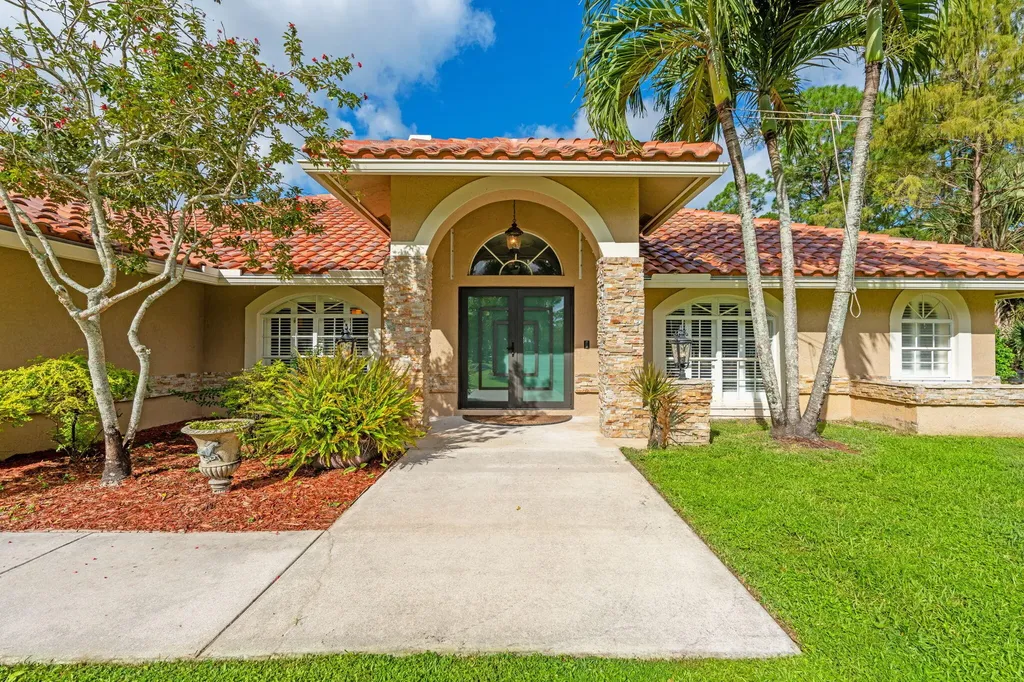 2559 Palm Deer Drive Loxahatchee FL 33470
