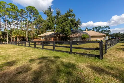 2559 Palm Deer Drive Loxahatchee FL 33470