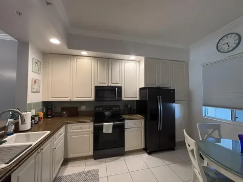 37 Harbour Isle Drive Fort Pierce FL 34949