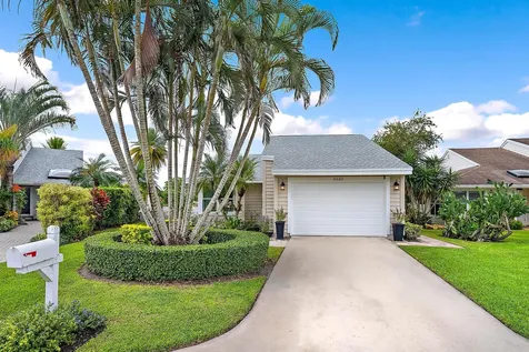 6642 S Pine Court Palm Beach Gardens FL 33418