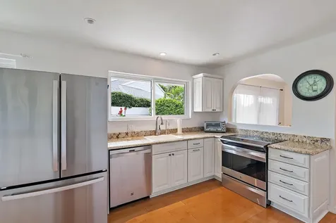 6642 S Pine Court Palm Beach Gardens FL 33418