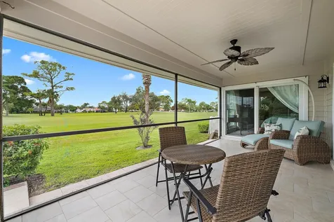 6642 S Pine Court Palm Beach Gardens FL 33418