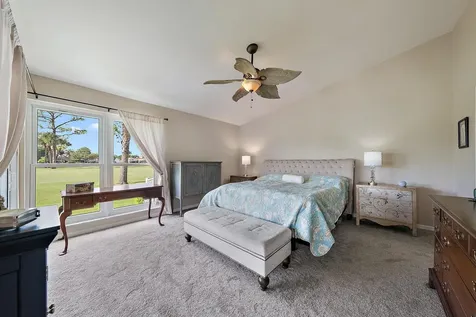 6642 S Pine Court Palm Beach Gardens FL 33418