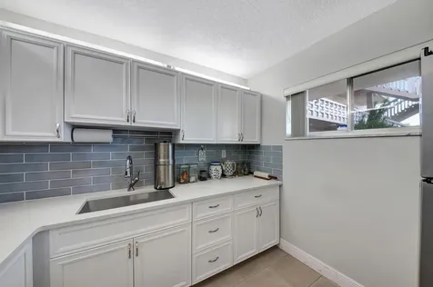 2812 S Garden Drive Lake Worth FL 33461