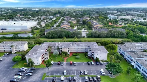2812 S Garden Drive Lake Worth FL 33461