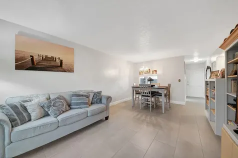 2812 S Garden Drive Lake Worth FL 33461