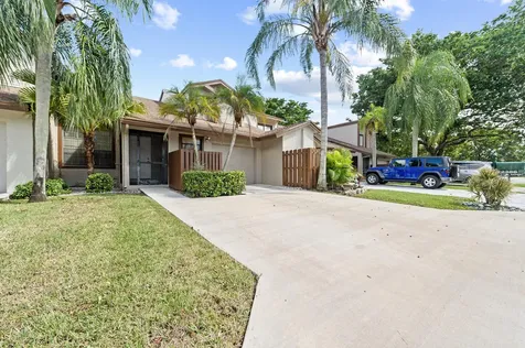 22384 Thousand Pines Lane Boca Raton FL 33428