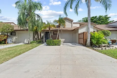22384 Thousand Pines Lane Boca Raton FL 33428