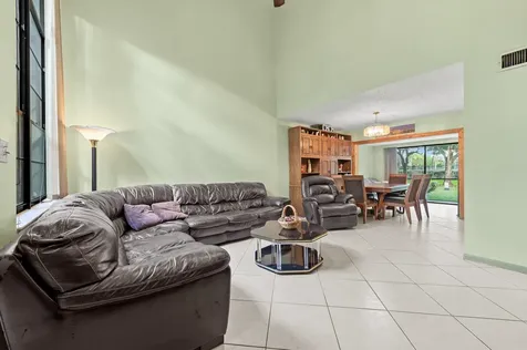 22384 Thousand Pines Lane Boca Raton FL 33428