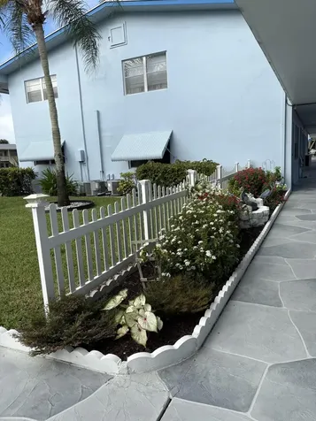 168 Salisbury G West Palm Beach FL 33417