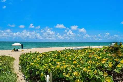2784 S Ocean Boulevard Palm Beach FL 33480