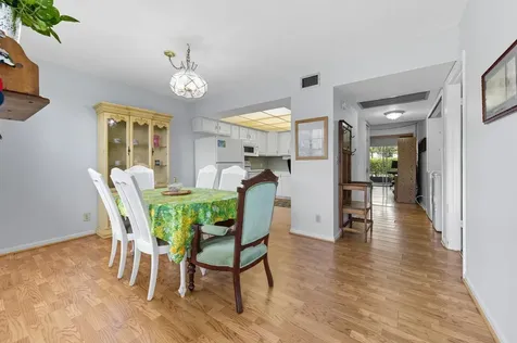 3075 Gardens East Drive Palm Beach Gardens FL 33410