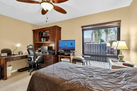 541 Shady Pine Way Greenacres FL 33415