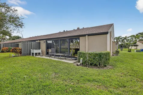 541 Shady Pine Way Greenacres FL 33415