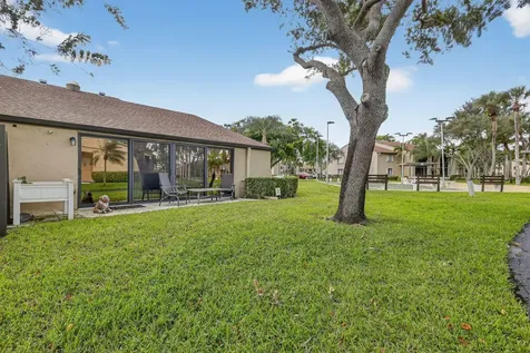 541 Shady Pine Way Greenacres FL 33415