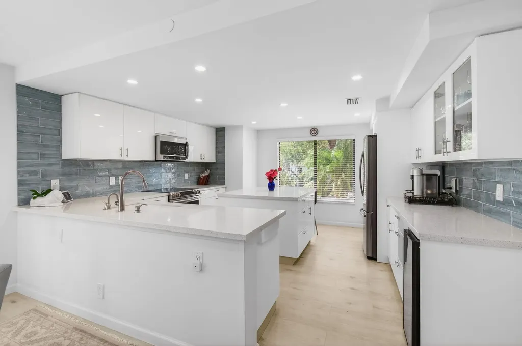 15980 Loch Katrine Trail Delray Beach FL 33446