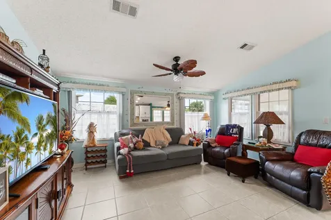 2013 Nettles Boulevard Jensen Beach FL 34957