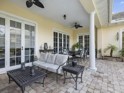 6585 Martinique Way Vero Beach FL 32967