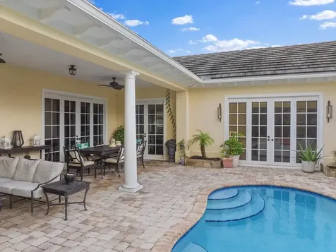 6585 Martinique Way Vero Beach FL 32967