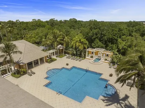 6585 Martinique Way Vero Beach FL 32967
