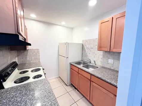 22 Crossings Circle Boynton Beach FL 33435