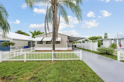 8199 Se Eagle Avenue Hobe Sound FL 33455
