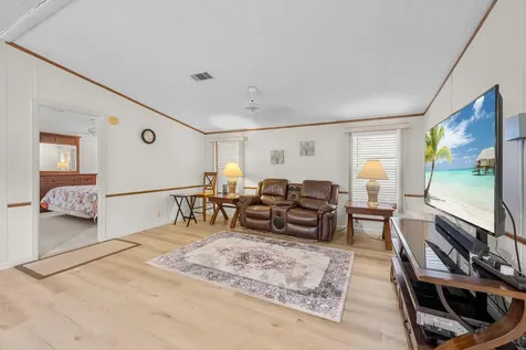 8199 Se Eagle Avenue Hobe Sound FL 33455