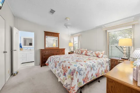 8199 Se Eagle Avenue Hobe Sound FL 33455