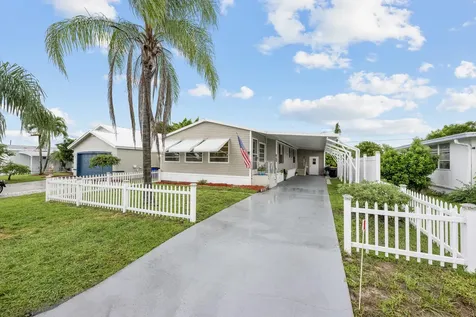 8199 Se Eagle Avenue Hobe Sound FL 33455