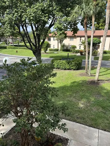 9266 Vista Del Lago Boca Raton FL 33428