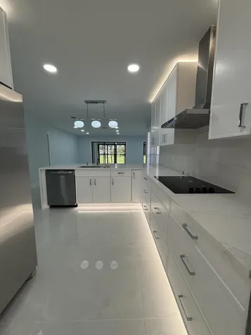 9266 Vista Del Lago Boca Raton FL 33428