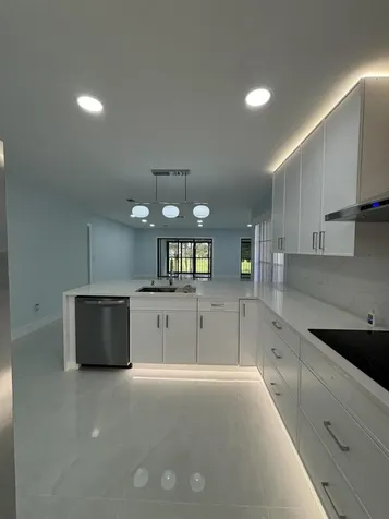 9266 Vista Del Lago Boca Raton FL 33428