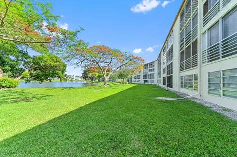 3046 Newcastle C Boca Raton FL 33434