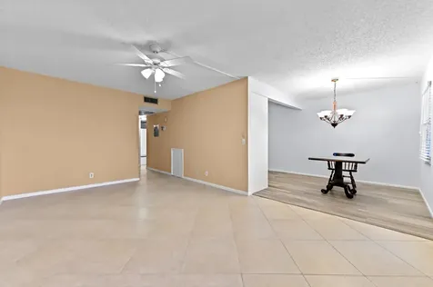 3046 Newcastle C Boca Raton FL 33434