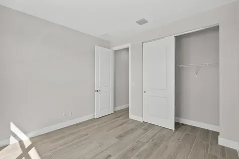 12501 Sw Sunrise Lake Terrace Port Saint Lucie FL 34987