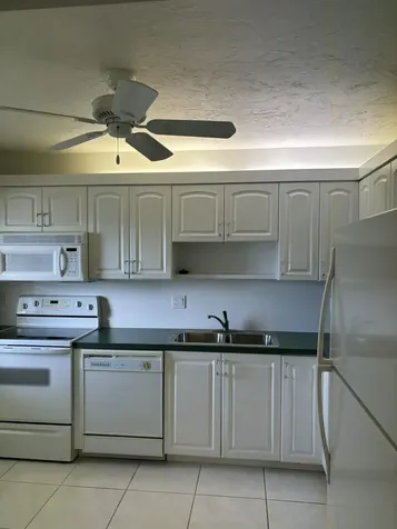 1700 Dover Road Delray Beach FL 33445