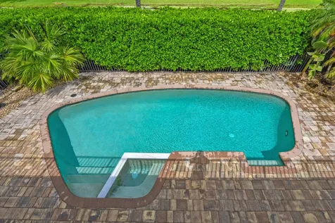 2022 Sunderland Avenue Wellington FL 33414