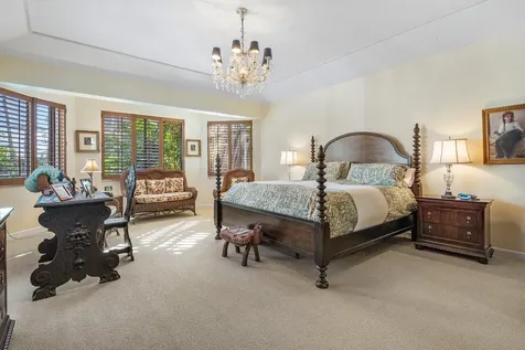 598 N Country Club Drive Atlantis FL 33462