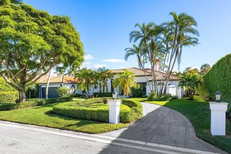 598 N Country Club Drive Atlantis FL 33462