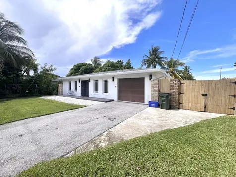 902 S Swinton Avenue Delray Beach FL 33444