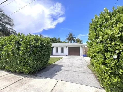 902 S Swinton Avenue Delray Beach FL 33444