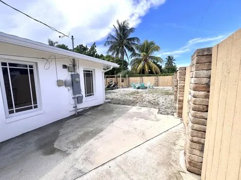902 S Swinton Avenue Delray Beach FL 33444