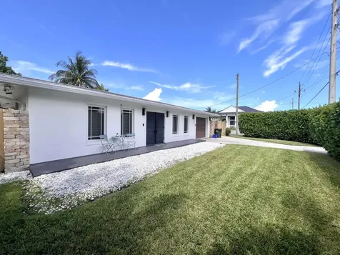 902 S Swinton Avenue Delray Beach FL 33444
