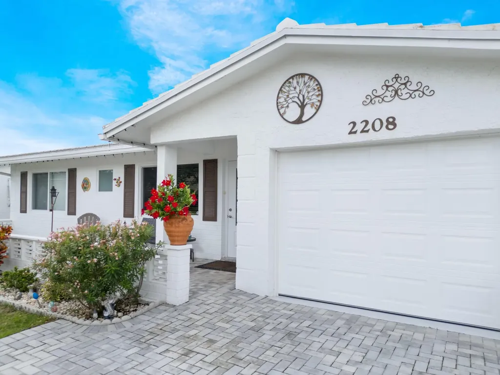 2208 Sw 19th Avenue Boynton Beach FL 33426