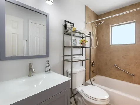 2208 Sw 19th Avenue Boynton Beach FL 33426