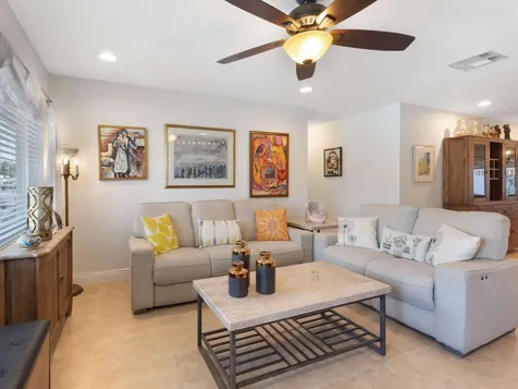 2208 Sw 19th Avenue Boynton Beach FL 33426