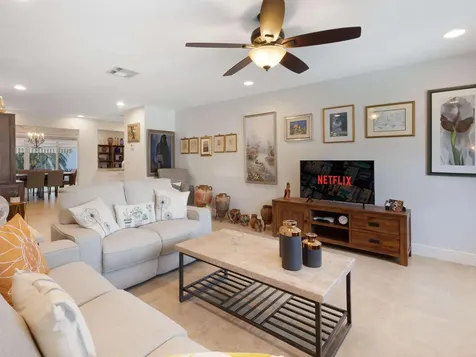 2208 Sw 19th Avenue Boynton Beach FL 33426