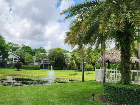 11863 Wimbledon Circle Wellington FL 33414